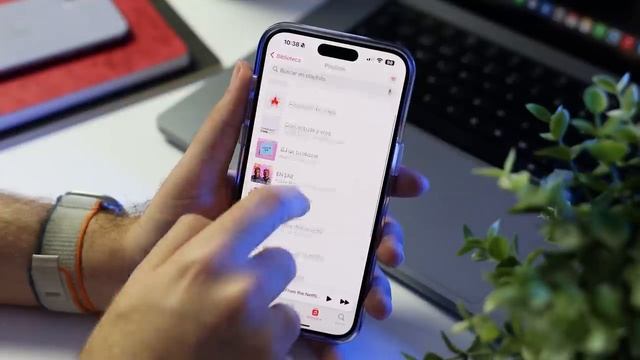 ¡Apple lanza iOS 17.3 beta y es GENIAL! Análisis de novedades y rendimiento en iPhone смотреть онлайн