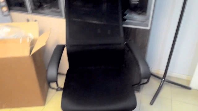 Распаковка и сборка кресла AV 142. Сравнение с ВК-8 смотреть онлайн