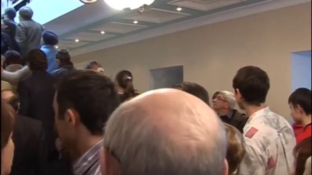 Открытие Фото выставки Джона Фалокко Чёрное и Белое - мужское НЮ. 2009 г. смотреть онлайн