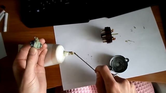 Бесполезный ремонт контактной группы замка на Вольво 940 смотреть онлайн