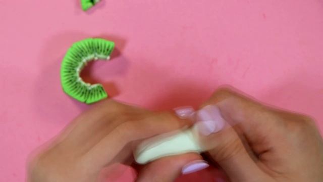 ? СУПЕР МАЛЕНЬКИЙ КИВИ ❤️ ИДЕИ ЕДЫ для КУКОЛ! Полимерная глина Мастер класс ❤️ Анна Оськина смотреть онлайн