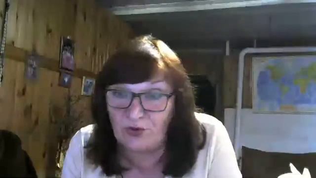 Поговорим о весенних  цветах. Нарциссы!