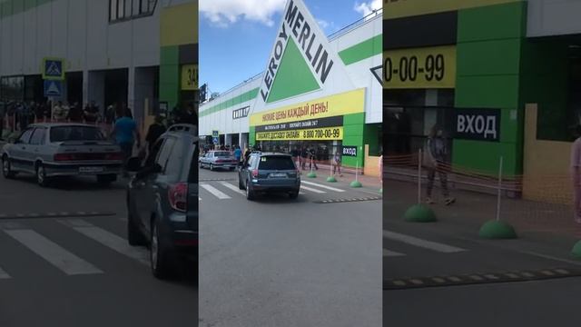 У людей нет денег на продукты? На ремонт есть!!! смотреть онлайн