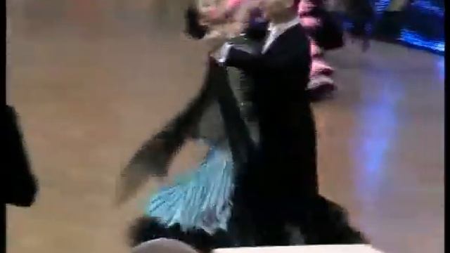 Игорь Енин и Николь Халапова. Огни Москвы. смотреть онлайн