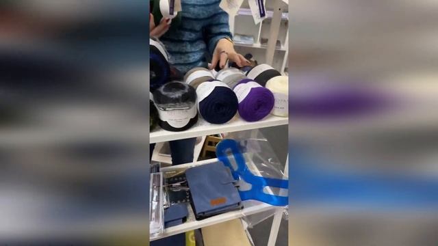 НОСОЧНАЯ ПРЯЖА! ОБЗОР новинок пряжи и журналов! смотреть онлайн