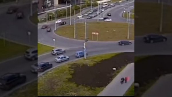 Чуть-чуть запутался