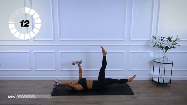 12 Minute Dumbbell Deadbug AB WORKOUT at Home | Caroline Girvan смотреть онлайн