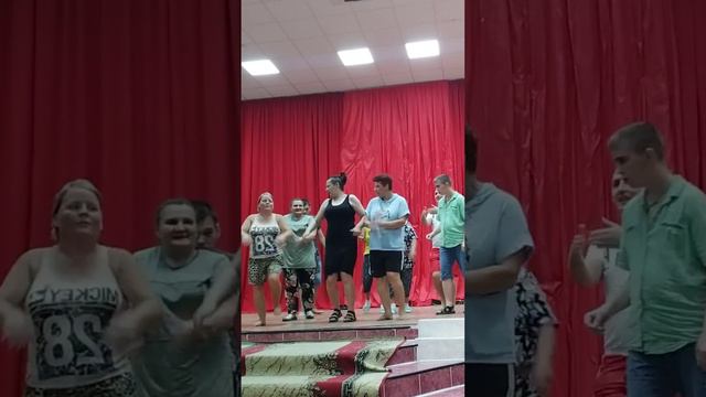 Репетиция музыкальных номеров смотреть онлайн