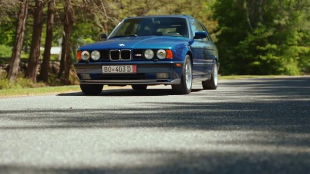 BMW E34 TOURING смотреть онлайн