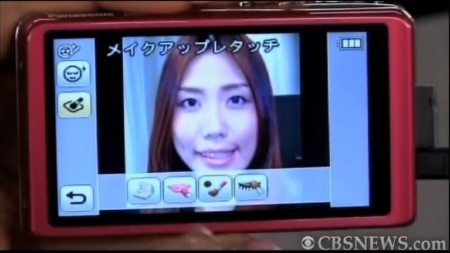 Camera adds makeup to photographs смотреть онлайн