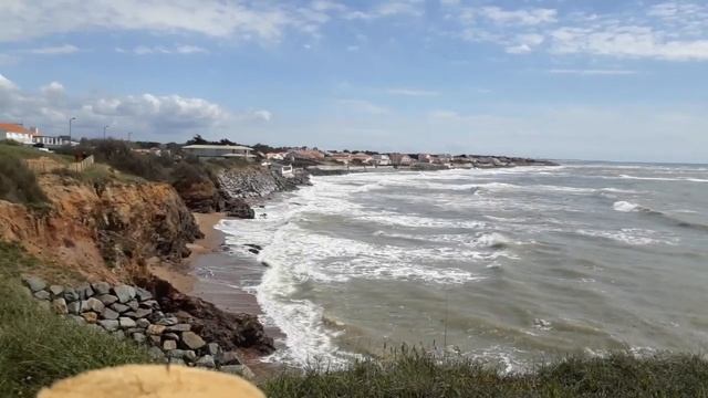 Французский на досуге.У моря. Влог-урок 2 смотреть онлайн