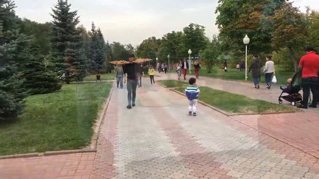 Алматы. День города в Парке Первого Президента смотреть онлайн