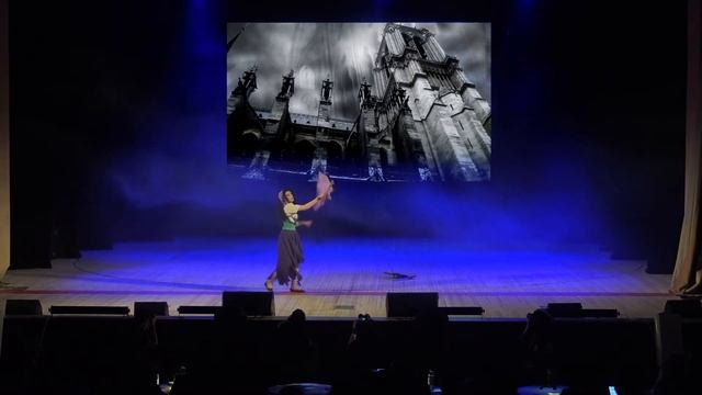 Одиночное дефиле: Burmi — м/ф "Горбун из Нотр-Дама" (по арту Gladzy Kei) — Эсмеральда смотреть онлайн