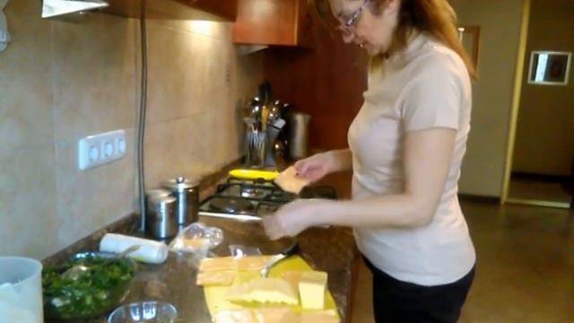 На пасху вкусный рулет из зелени смотреть онлайн