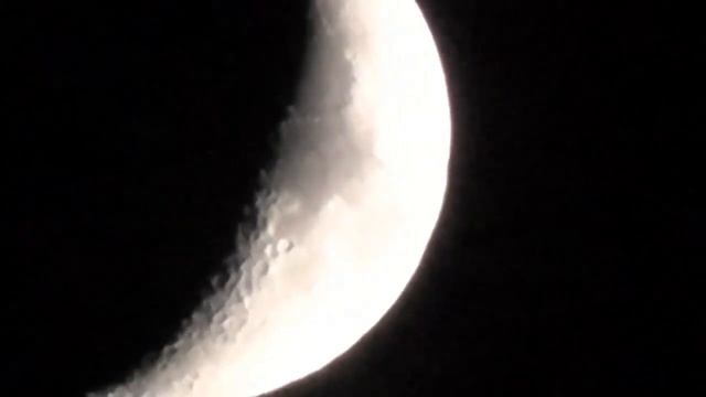 Видеокамера Flash HD Panasonic HC-V720MEE-K.Съёмка луны. смотреть онлайн