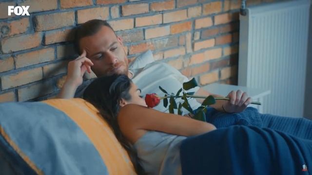 Gold (Serkan Bolat/Eda Yıldız) Серкан и Эда, Постучись в мою дверь (любовь) смотреть онлайн