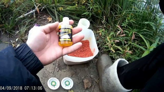 Как замешать прикормку на крупную рыбу. Прикормка для ловли на фидер. Прикормка на леща. смотреть онлайн