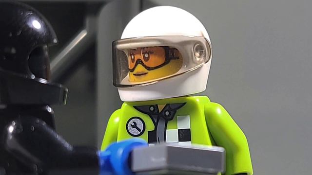 LEGO Among us смотреть онлайн