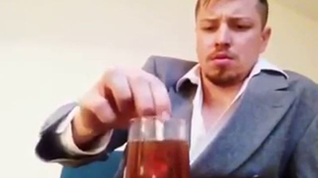 Как русские пьют чай... смотреть онлайн
