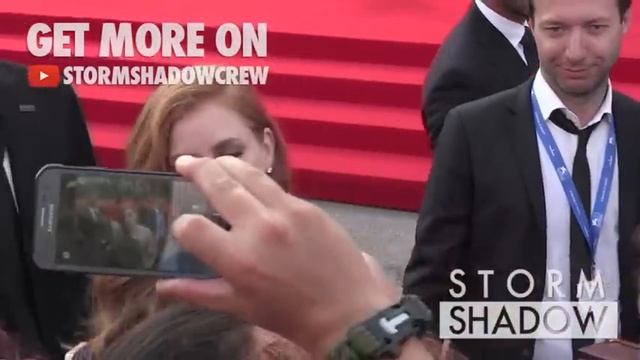 Jake Gyllenhaal, director Tom Ford, Amy Adams and more attend the Premiere of Nocturnal Animals смотреть онлайн
