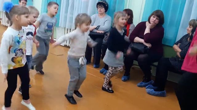 Танец #Скакалка# смотреть онлайн