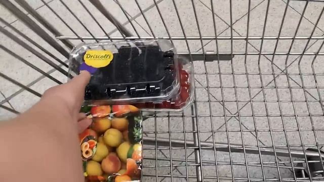 ЗАШЛИ в КАФЕ на ПЕЛЬМЕНИ в ГЕРМАНИИ. В магазине. Огород. смотреть онлайн