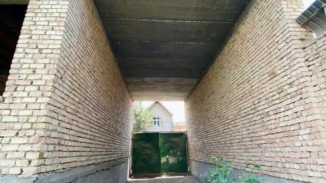 ТОШКЕНТ ТУМ, КИРОВ МАХАЛ., ОЛМАЗОР КУЧАСИДА АРЗОН, 6 СОТИХЛИ УЙ  (КОРОБКА) СОТ😍6909772254 КАХРАМОН смотреть онлайн