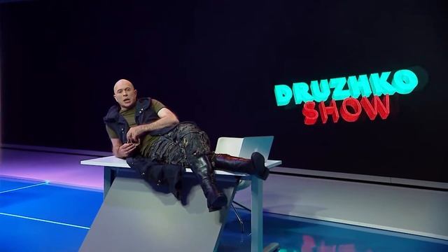 На просторах интернета я частенько оказываюсь один на один с хейтерами смотреть онлайн