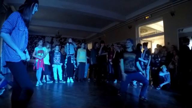 HIP-HOP PRO - FOX VS SNEG (win) A-DanceBattle vol.1 смотреть онлайн