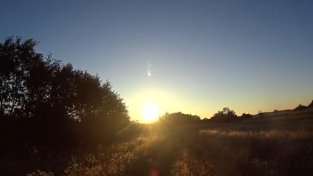 Мне б убежать далеко, далеко...