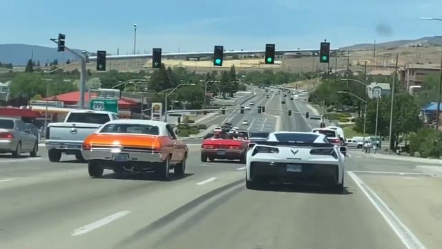 Car enthusiasts come together to show support for local zoo смотреть онлайн