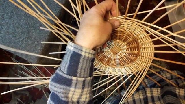 Ива козья. Особенности работы с ломкой ивой. Часть 2 смотреть онлайн