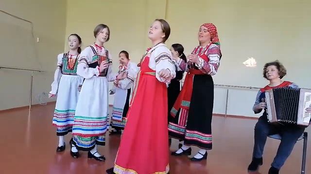 Фольклорный ансамбль Матаня - "Ты рябинушка бел-кудрявая" - русская народная песня смотреть онлайн