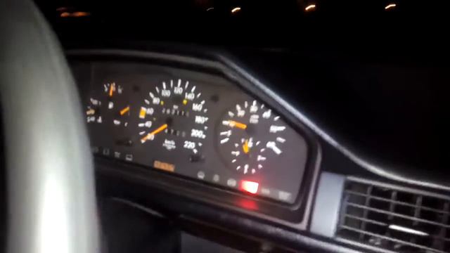 Mercedes w124 E300 Diesel Multivalvulas смотреть онлайн