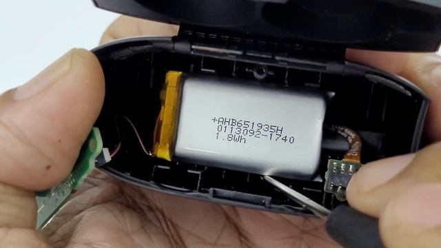 Jabra Elite 65T - Case Disassembly смотреть онлайн