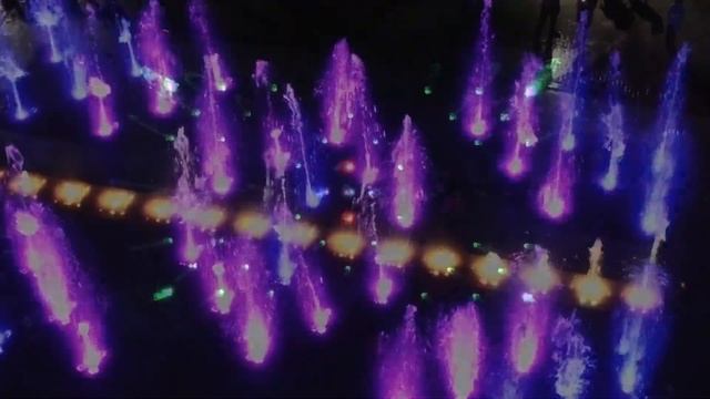 Музыкальный фонтан в парке 30 лет ВЛКСМ смотреть онлайн