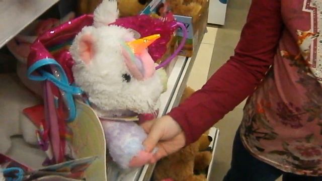 ИЩЕМ ПОДАРОК КРИСТИНЕ НА 4 ГОДА...????? смотреть онлайн