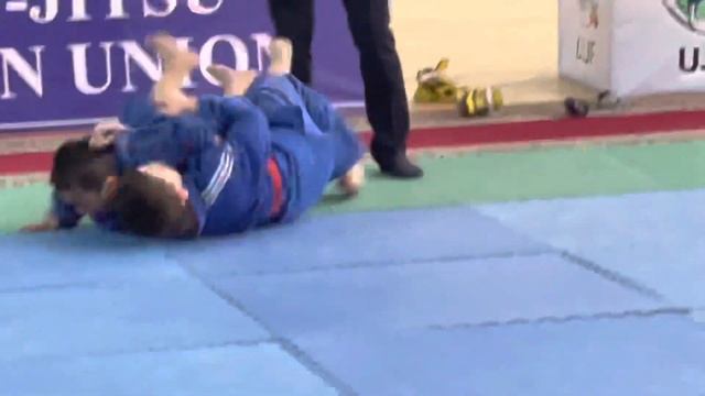 Первые соревнования Тамира. Джиу Джитсу 19/02/2022 смотреть онлайн