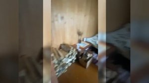 Топим печь на даче зимой