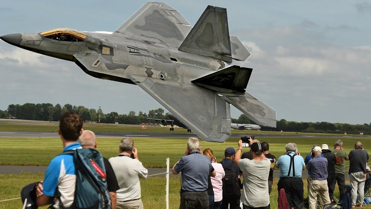 Самые крутые пилоты трюки и фигуры высшего пилотажа смотреть онлайн