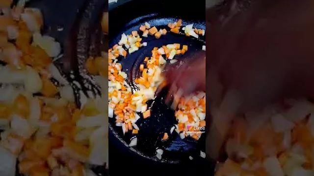 Веганский вкуснейший  чечевичный суп))).