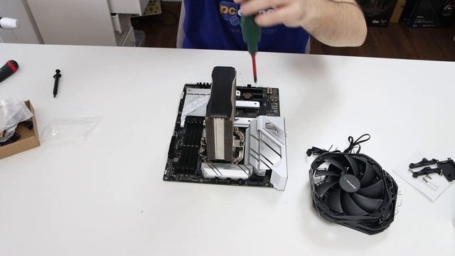 DeepCool AS500 Plus mounting on Ryzen 7 7700X смотреть онлайн