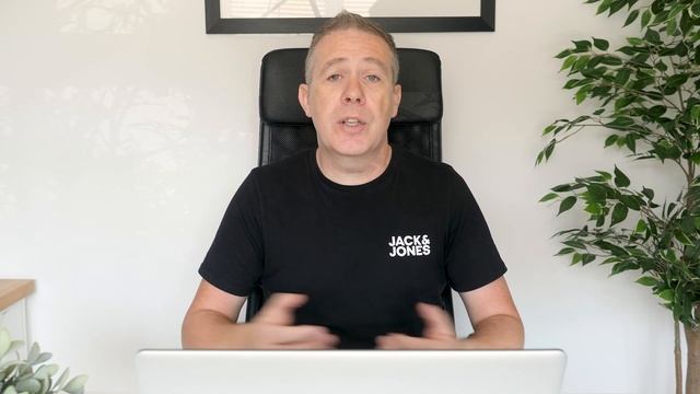Money Saving Tips For Freelance Web Designers - How I Save OVER £1360 PM! смотреть онлайн
