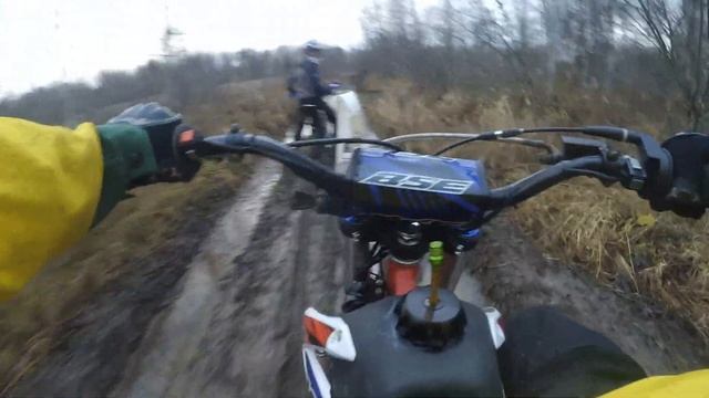 Покатушка на пит-байках на Кантри-кросс трассу.bse ph-190,kayo krz 125,motolend 125,kayo krz 140. смотреть онлайн