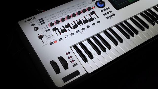 MONTAGE OS v35 MODX OS v25 Sound Demo Maze смотреть онлайн