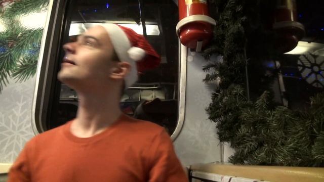 Новогодний поезд Еж3/Ем508Т - Holidays Are Coming! смотреть онлайн