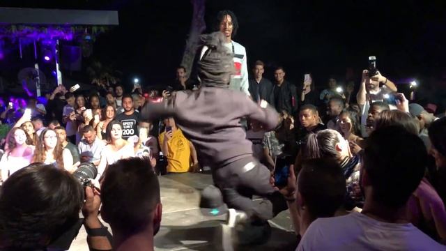 Les Twins // Laurent Freestyle - Needed Me ( Rihanna ) смотреть онлайн