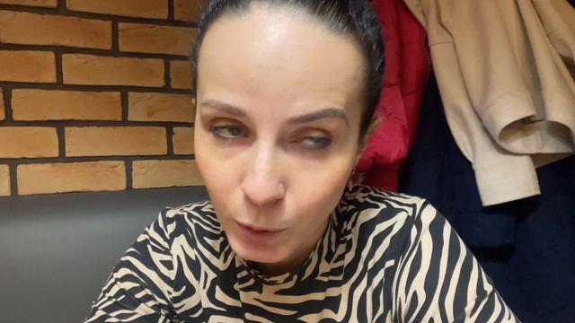 Это дурдом! Психи повсюду! Что за город?