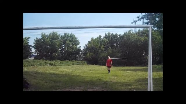 Тренировка детской футбольной команды. смотреть онлайн