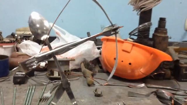 Kherson1778 Необычные издеелия из ложек и вилок hand maid welding паук из ножнец смотреть онлайн